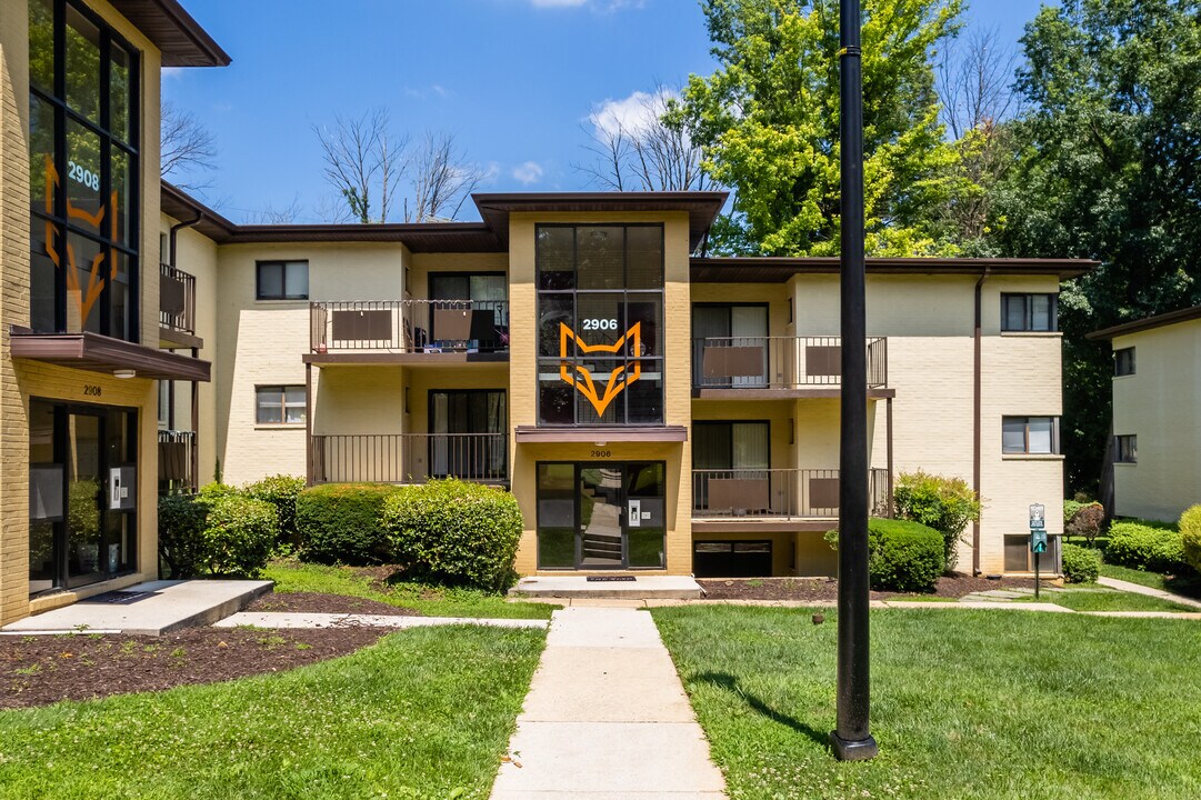 Fox Glen Apartments Photo