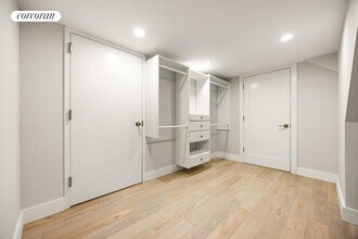 573 Gates Ave in Brooklyn, NY - Foto de edificio - Building Photo