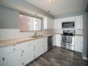 5116 Leavenworth St in Omaha, NE - Building Photo - Building Photo