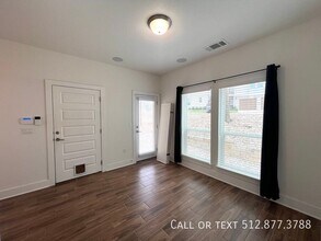 2009 Teagle Dr in Austin, TX - Building Photo - Building Photo