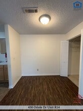 430 Oriole Dr in McMinnville, TN - Foto de edificio - Building Photo