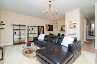 3023 W Bay Villa Ave in Tampa, FL - Building Photo - Building Photo