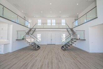 24111 W Corte Escarpa in Santa Clarita, CA - Building Photo - Building Photo