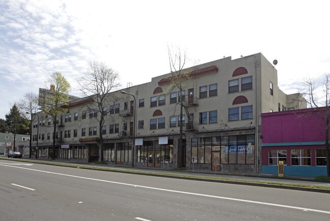 1610-1640 University Ave