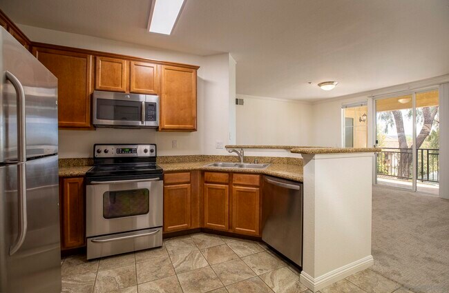 3835 Elijah Ct-Unit -524 in San Diego, CA - Foto de edificio - Building Photo