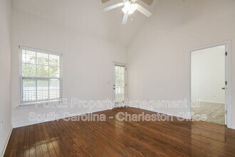 169 Dorothy Dr in Charleston, SC - Building Photo - Building Photo