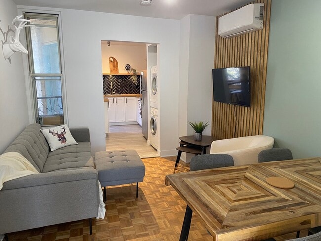 property at 1285 Robin Rue