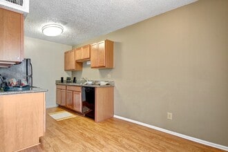 Avalon Springs in Midland, TX - Foto de edificio - Building Photo