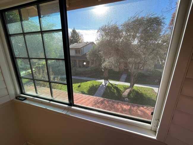 5486 Colony Field Dr in San Jose, CA - Foto de edificio - Building Photo