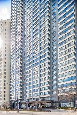 1440 N Lake Shore Dr-Unit -30H in Chicago, IL - Building Photo