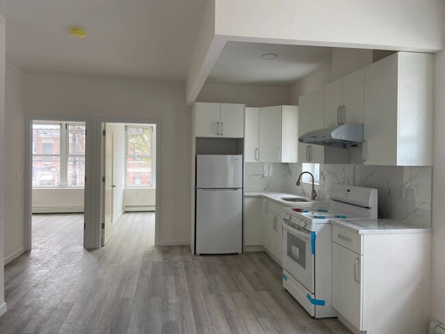7118-7110 10th Ave in Brooklyn, NY - Building Photo - Building Photo