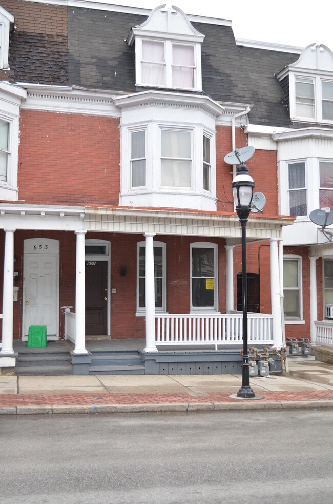 property at 651 W Princess St