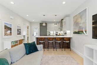 54 Robey St in Boston, MA - Building Photo - Building Photo