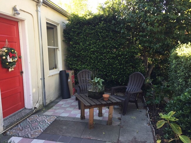 property at 229-229B 27th St