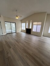 9093 N Tiger Eye Way in Tucson, AZ - Building Photo - Building Photo