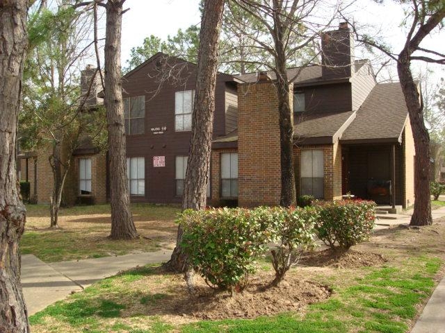 Inwood Village in Houston, TX - Building Photo