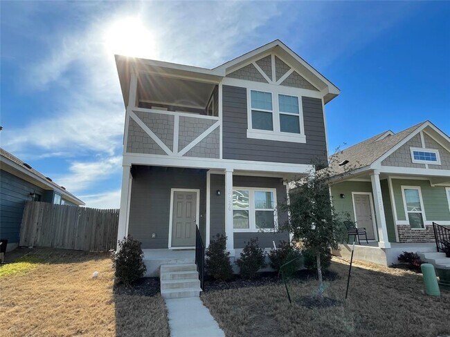 property at 2924 Brand Iron Dr