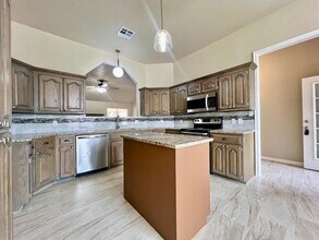 624 Vickery Ave in Yukon, OK - Building Photo - Building Photo