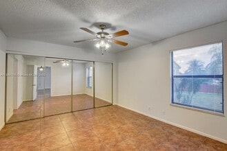 29 Crossings Cir, Unit E in Boynton Beach, FL - Foto de edificio - Building Photo