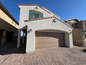 380 Larksong Ave in Whitney, NV - Building Photo - Building Photo