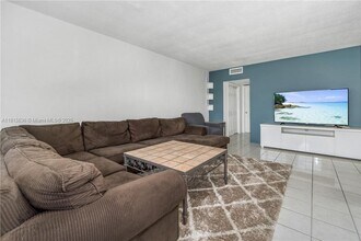 1450 Atlantic Shores Blvd in Hallandale Beach, FL - Building Photo - Building Photo