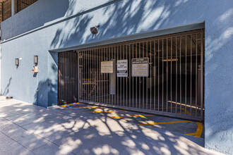 City Villas Apartments in San Diego, CA - Building Photo - Building Photo