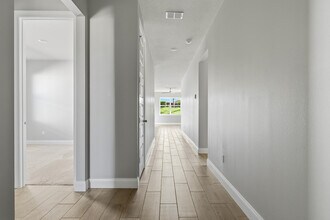 8558 Dahlia Cir in Port St. Lucie, FL - Building Photo - Building Photo