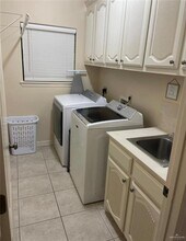 3310 Lancelot Ln in Edinburg, TX - Building Photo - Building Photo