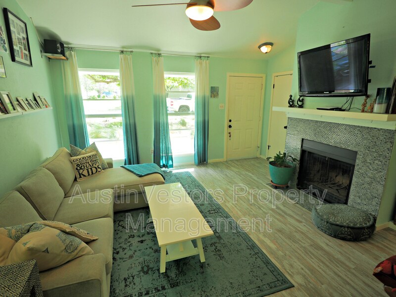 8700 Soho Dr in Austin, TX - Building Photo