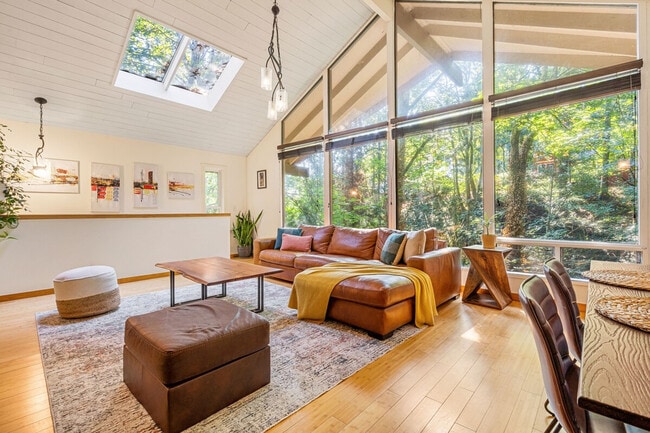 property at 16441 SE 42nd Pl
