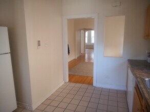 5319 W Giddings St, Unit One in Chicago, IL - Foto de edificio - Building Photo