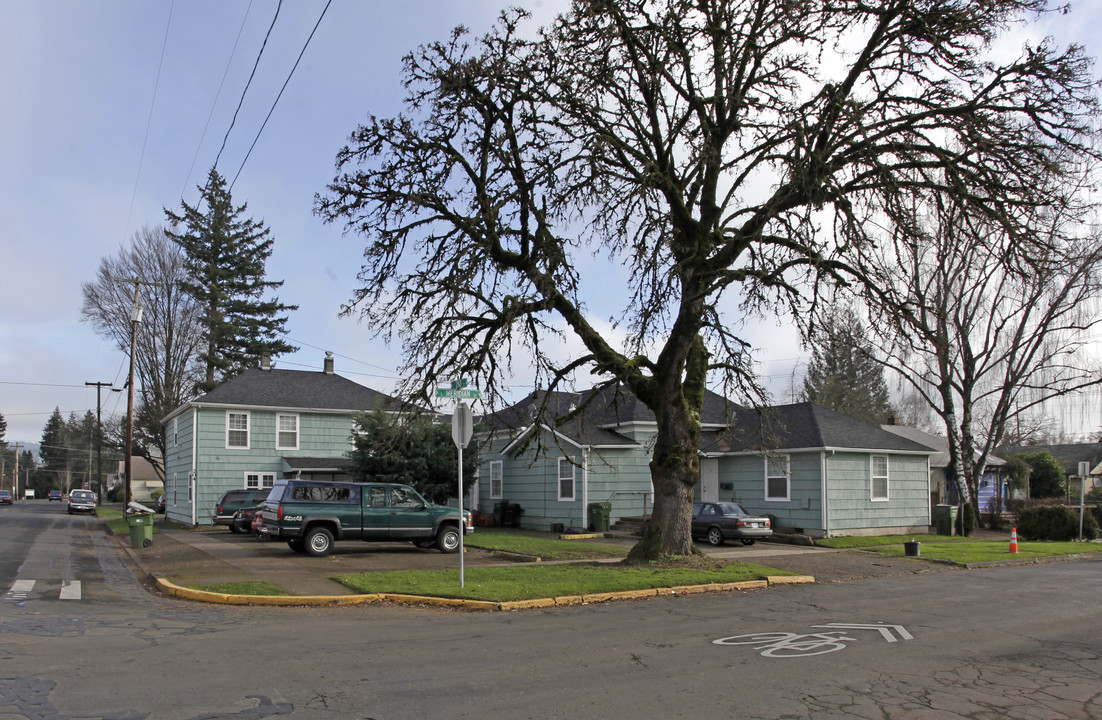 204 S Meridian St in Newberg, OR - Building Photo