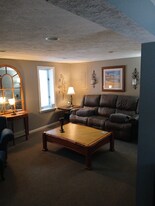 405 Huron St in Traverse City, MI - Building Photo