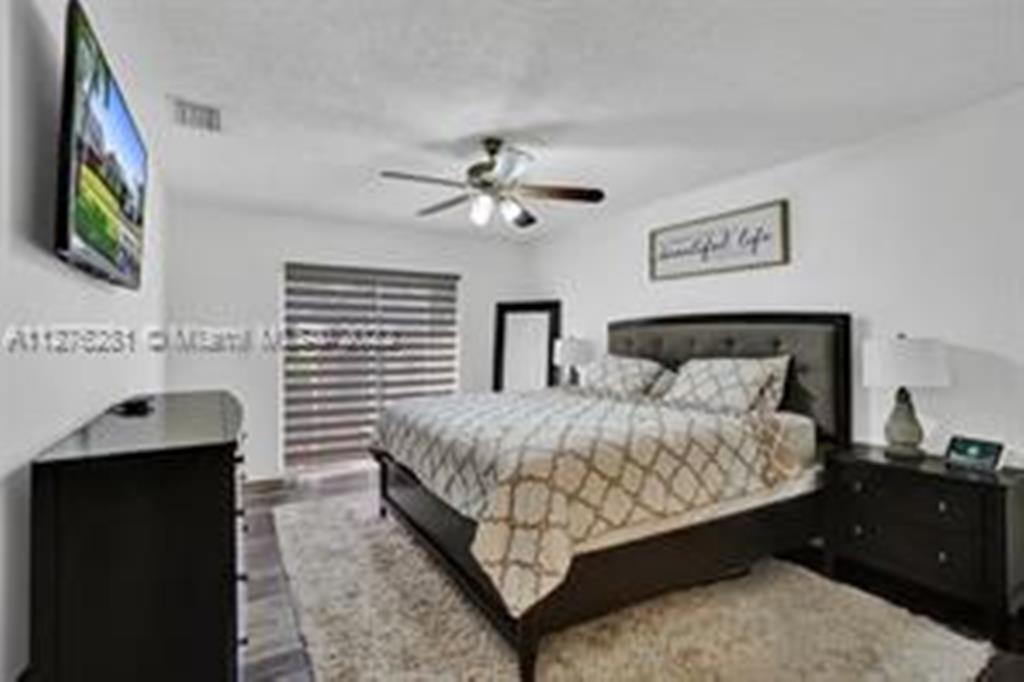 9920 SW 11th St in Pembroke Pines, FL - Building Photo