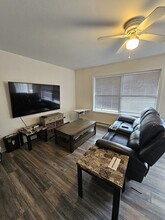 130 Norfolk St in Worcester, MA - Foto de edificio - Building Photo