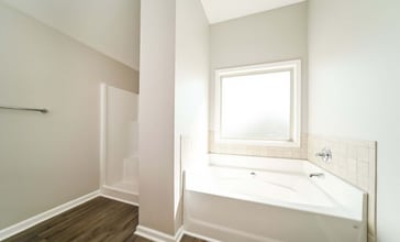 2195 Bridgewater Pass in Hampton, GA - Foto de edificio - Building Photo