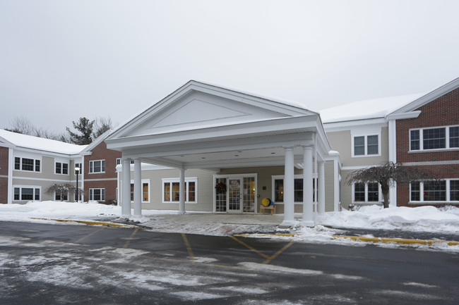 Paul Hazelton House in Saco, ME - Foto de edificio - Building Photo