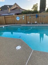 781 Dorchester Cir in Lodi, CA - Building Photo - Building Photo