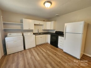 404 Stevens St in Gastonia, NC - Building Photo - Building Photo