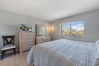 1540 Glen Oaks Dr E, Unit B326 in Sarasota, FL - Building Photo - Building Photo