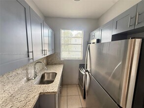 301 SW 10th Ave in Miami, FL - Building Photo - Building Photo