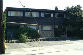 Portage Bay View Apartments in Seattle, WA - Building Photo - Building Photo