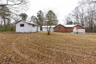 8152 Hopewell Rd in Bessemer, AL - Building Photo - Building Photo