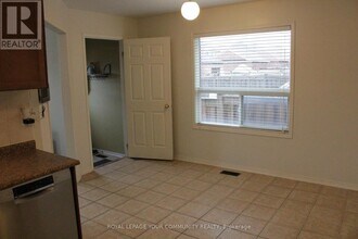 11894 Tenth Line in Whitchurch-Stouffville, ON - Building Photo - Building Photo