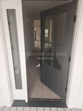 808 Maybank Dr in Hendersonville, NC - Building Photo - Building Photo