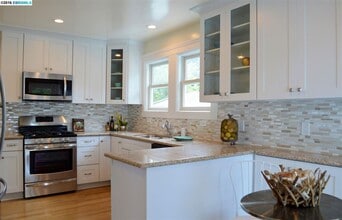 663 Fairmount Ave in Oakland, CA - Building Photo - Building Photo