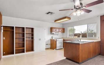 400 E Belle Terrace-Unit -Back House in Bakersfield, CA - Foto de edificio - Building Photo