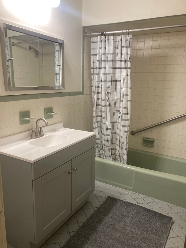 property at 4949 Sansom St