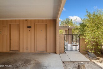 10420 North 11th St in Phoenix, AZ - Building Photo - Building Photo