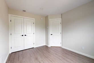 933 Taylor Ave in Winnipeg, MB - Building Photo - Building Photo